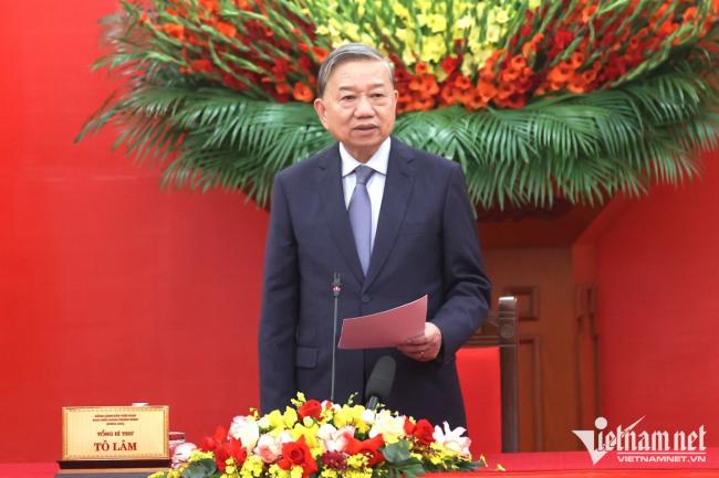 Tổng Bí thư: Nghiên cứu cấp học bổng đào tạo ở nước ngoài cho học sinh, sinh viên DTTS xuất sắc